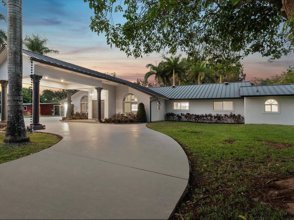 Photo of 17331 SW 65 Court, Southwest Ranches, FL 33331 (MLS # F10428147)