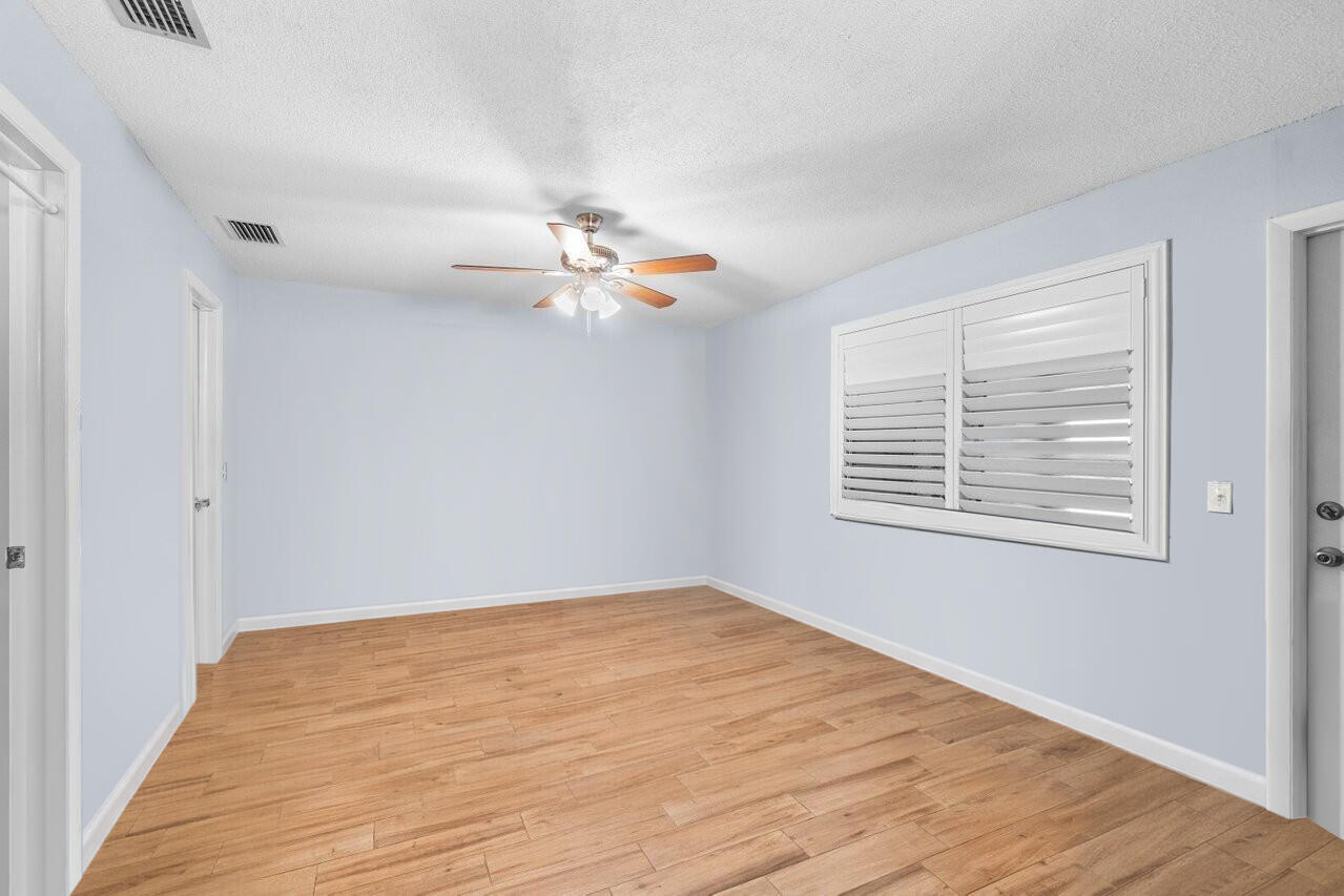 POINTE OVERLOOK CONDO - Residential