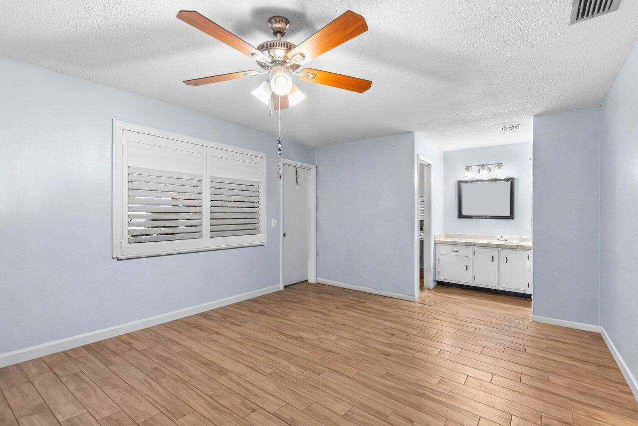 POINTE OVERLOOK CONDO - Residential