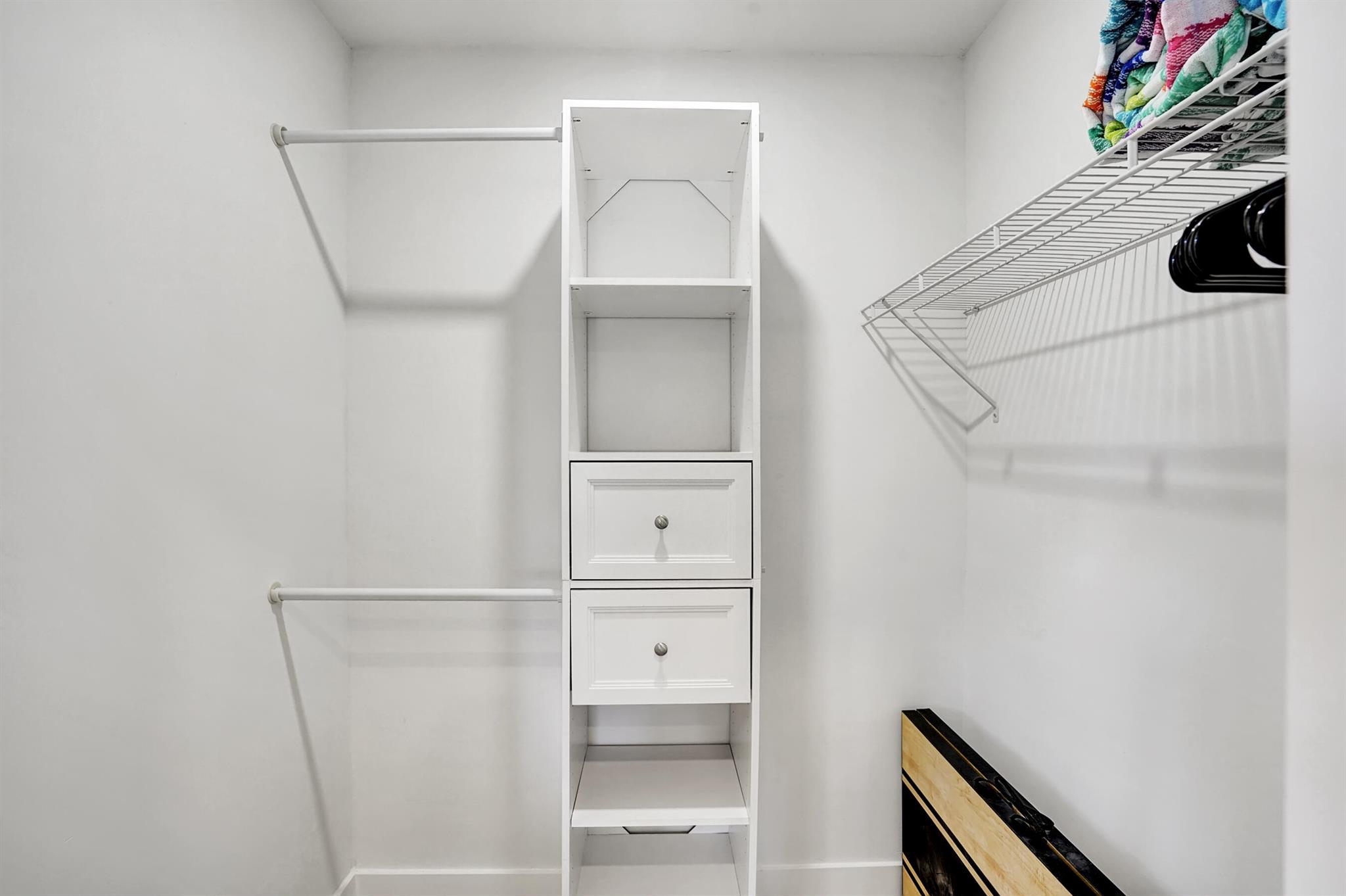 COCO WOOD LAKES SEC 1 - Residential Lease