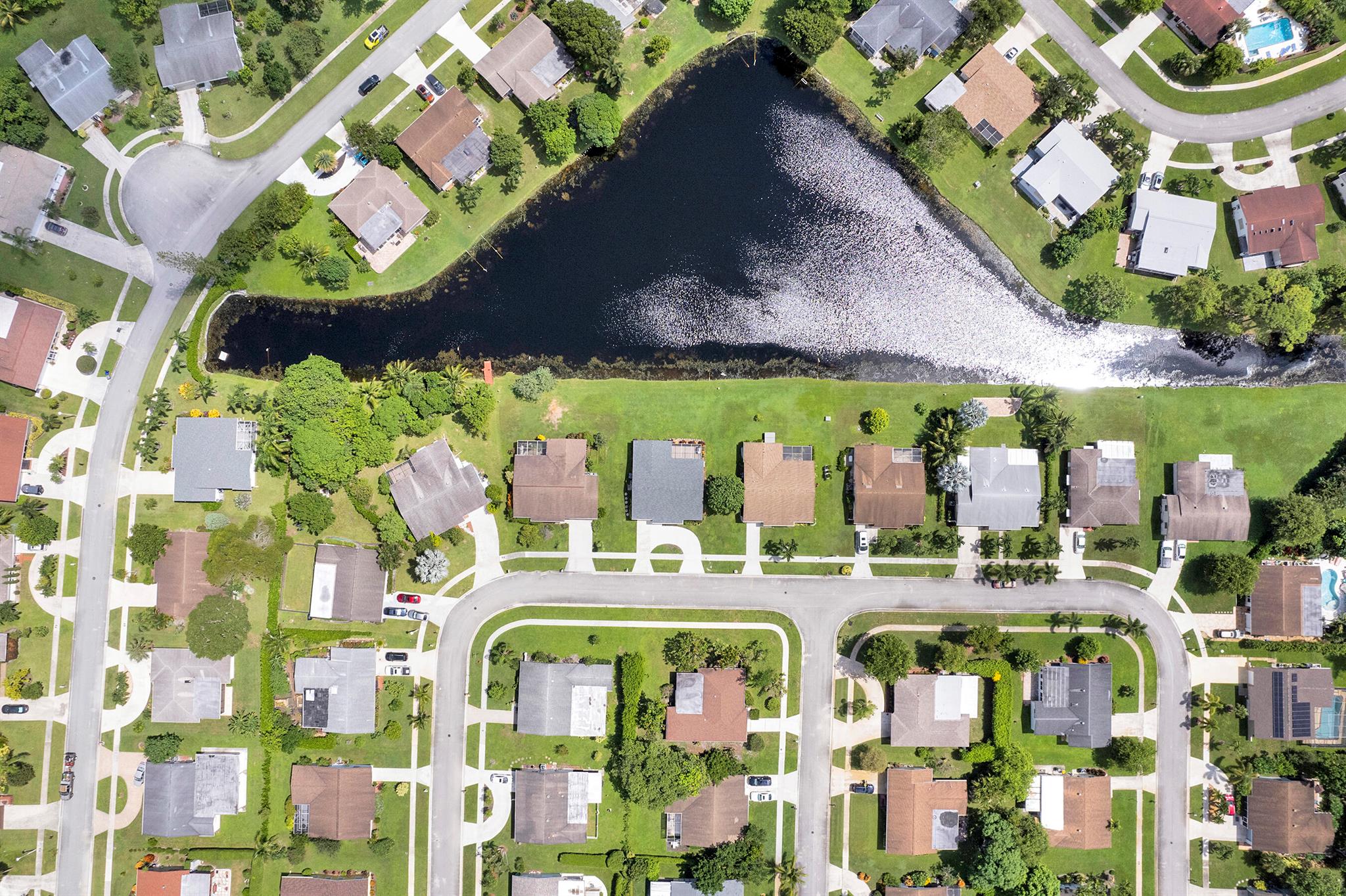 COCO WOOD LAKES SEC 1 - Residential Lease