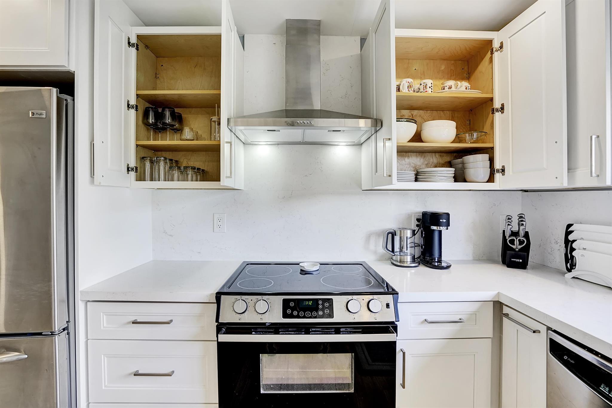 COCO WOOD LAKES SEC 1 - Residential Lease