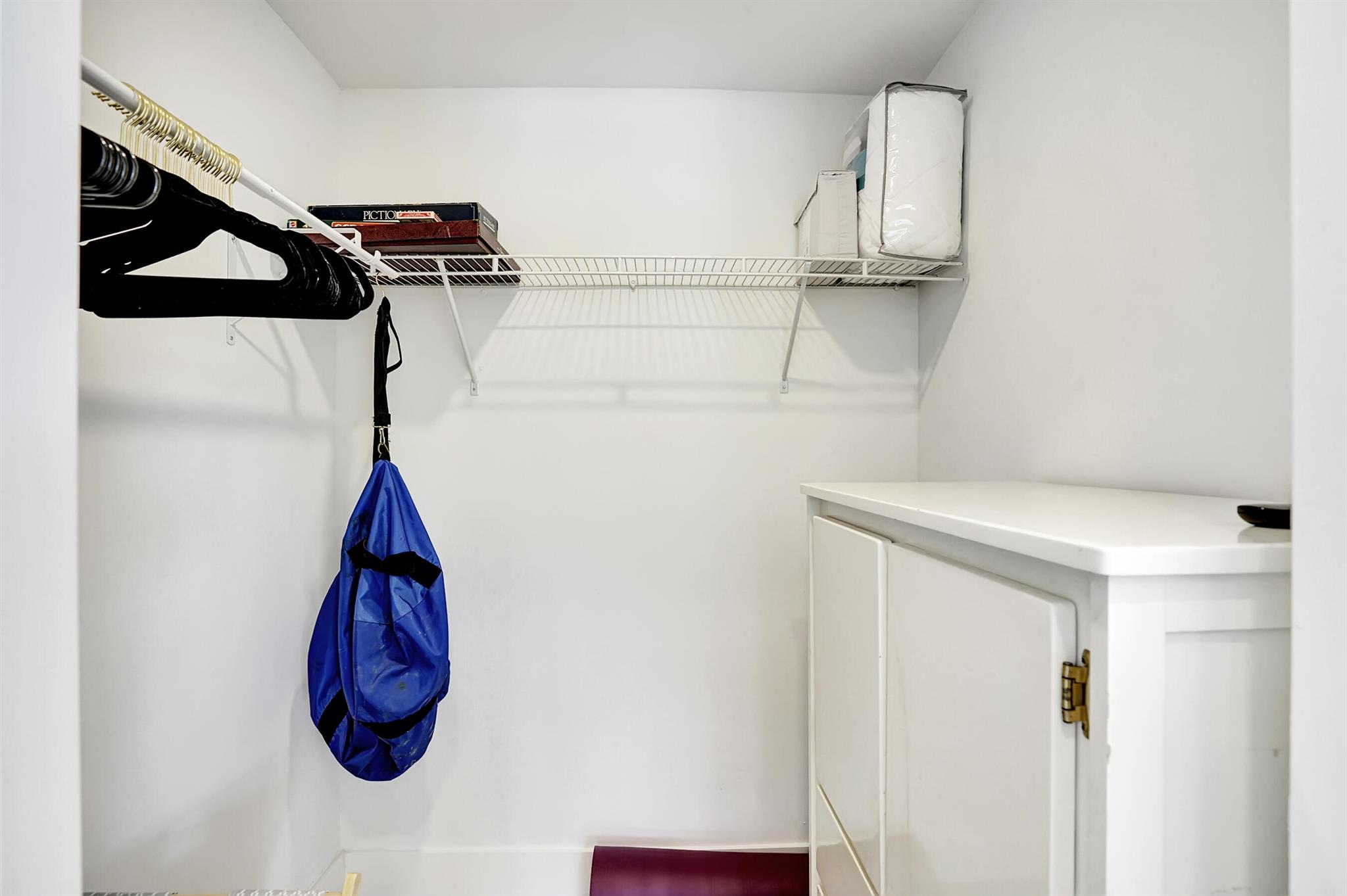 COCO WOOD LAKES SEC 1 - Residential Lease