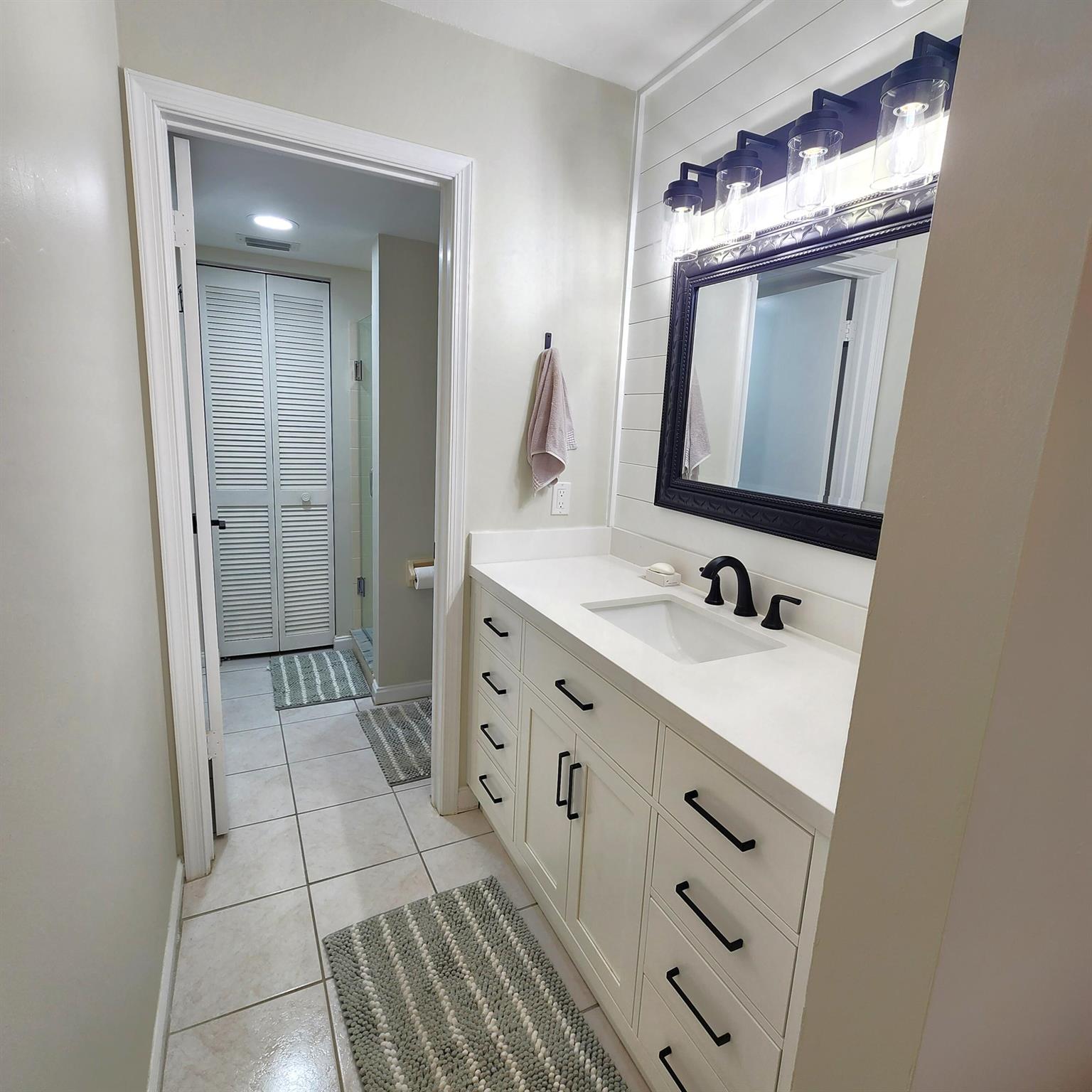 OCEAN HARBOUR CONDOMINIUM - Residential