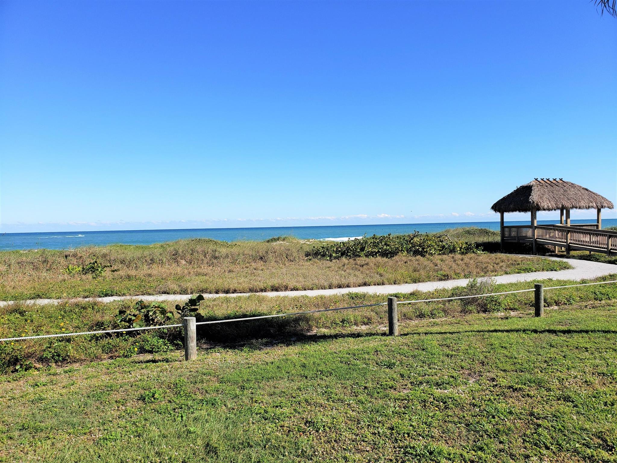OCEAN HARBOUR CONDOMINIUM - Residential