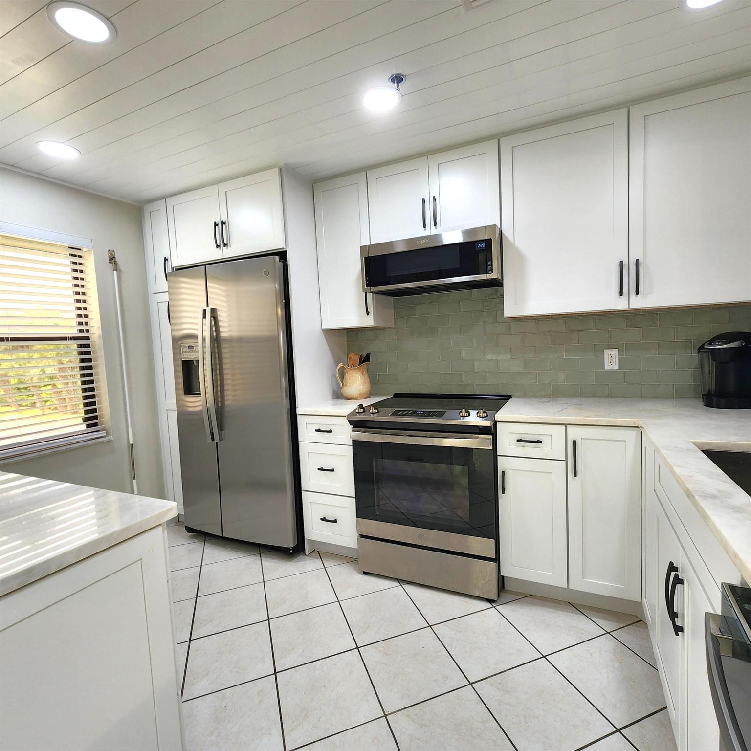 OCEAN HARBOUR CONDOMINIUM - Residential