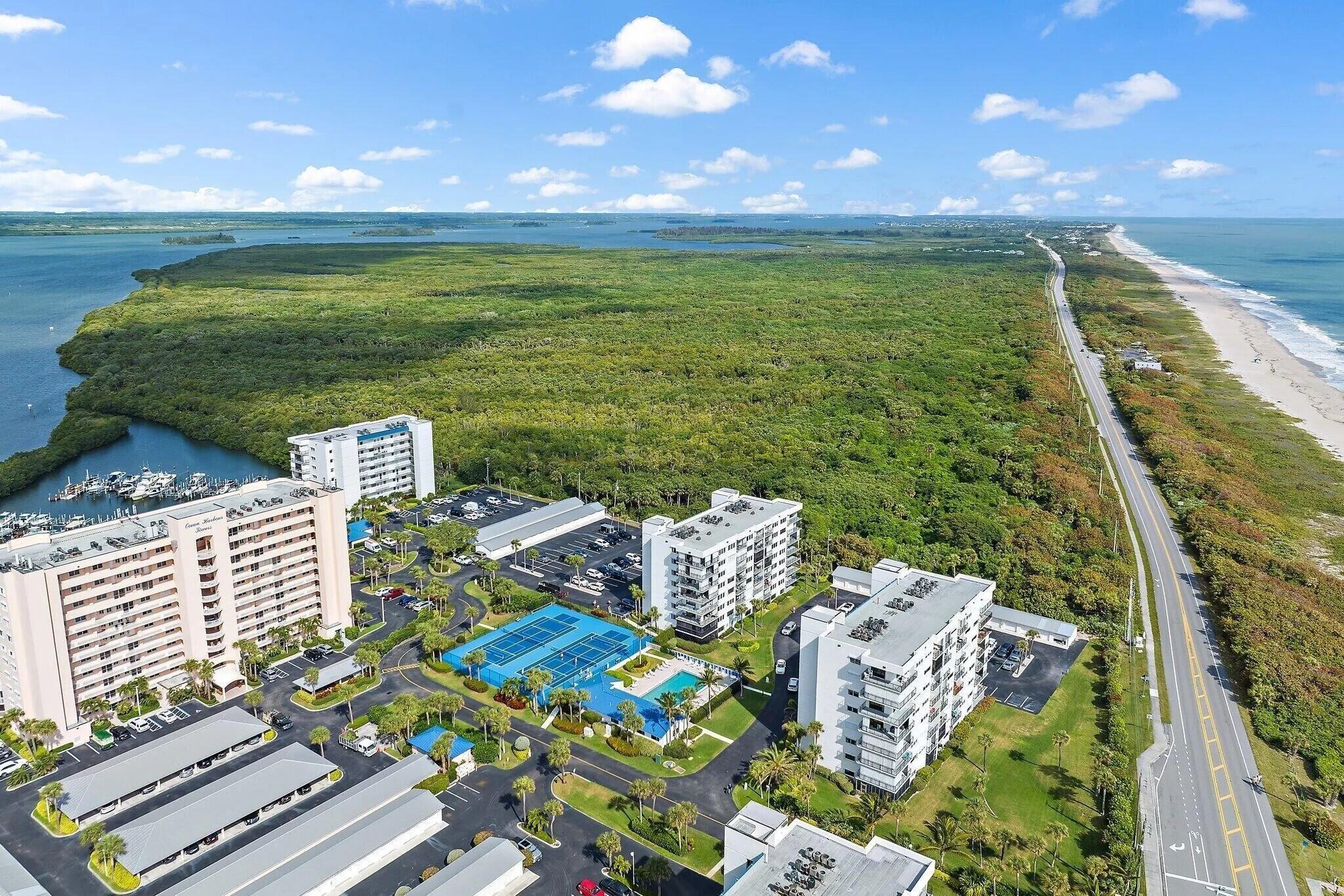OCEAN HARBOUR CONDOMINIUM - Residential