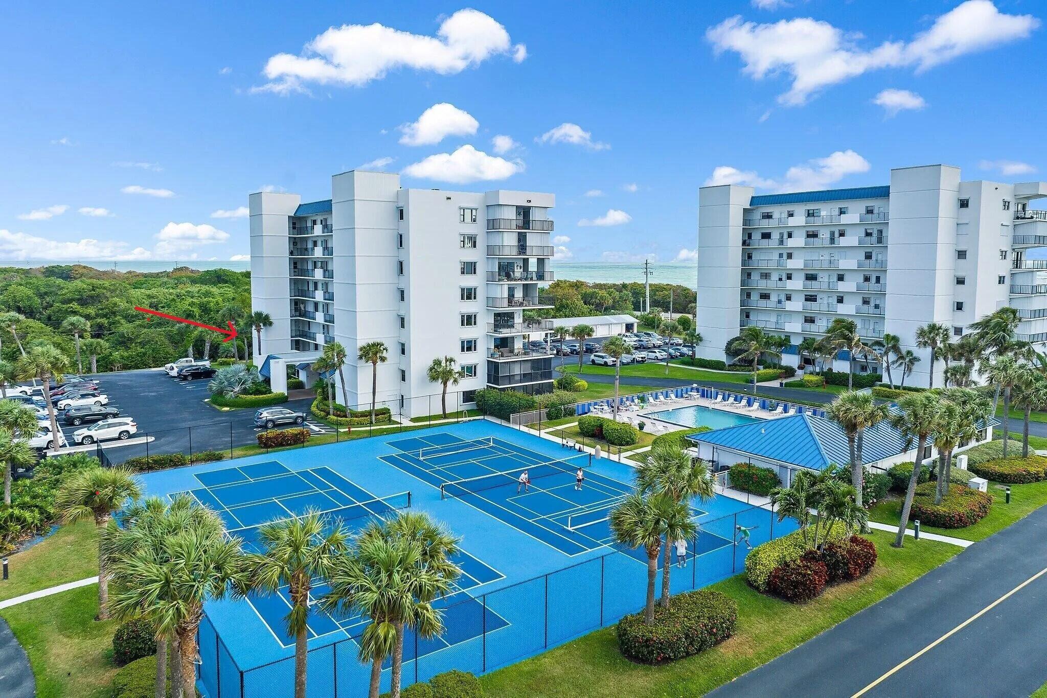 OCEAN HARBOUR CONDOMINIUM - Residential