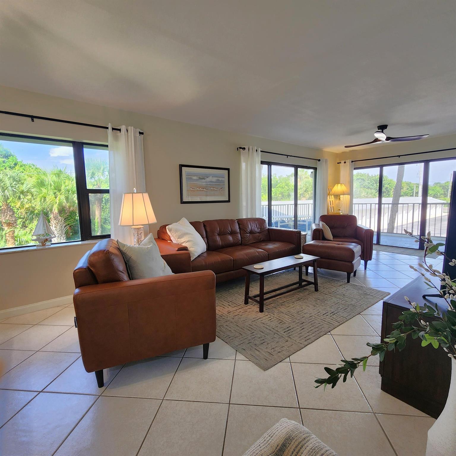 OCEAN HARBOUR CONDOMINIUM - Residential