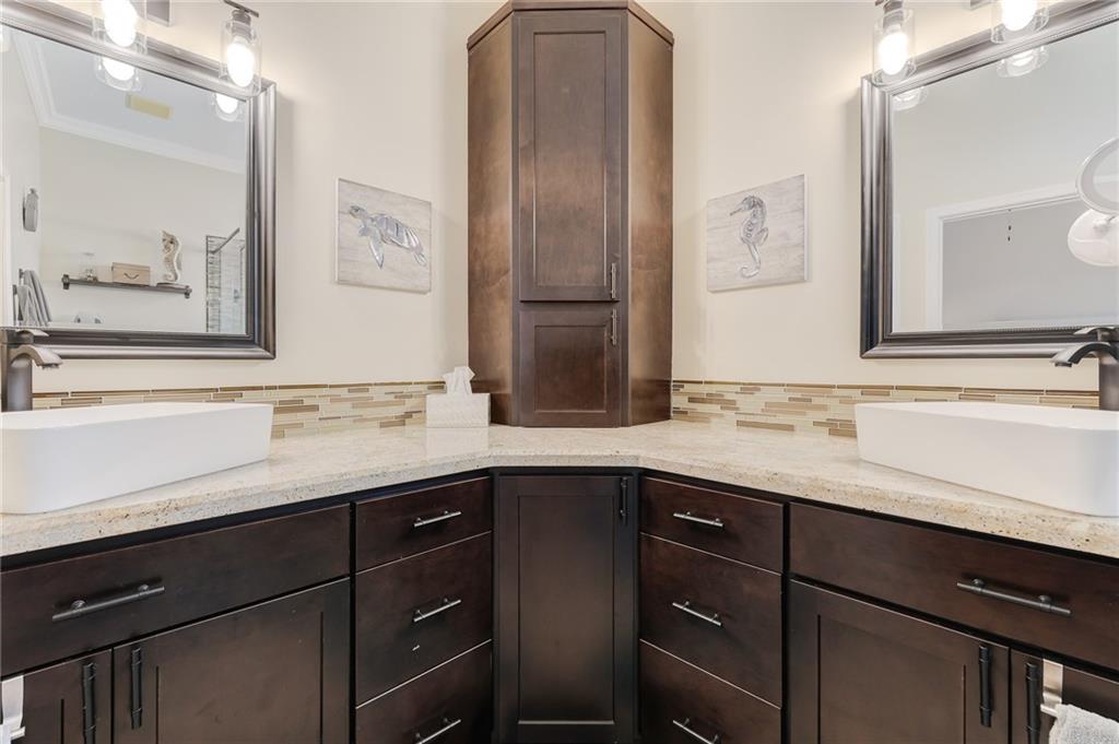 Parkside Estates 170-35 B - Residential