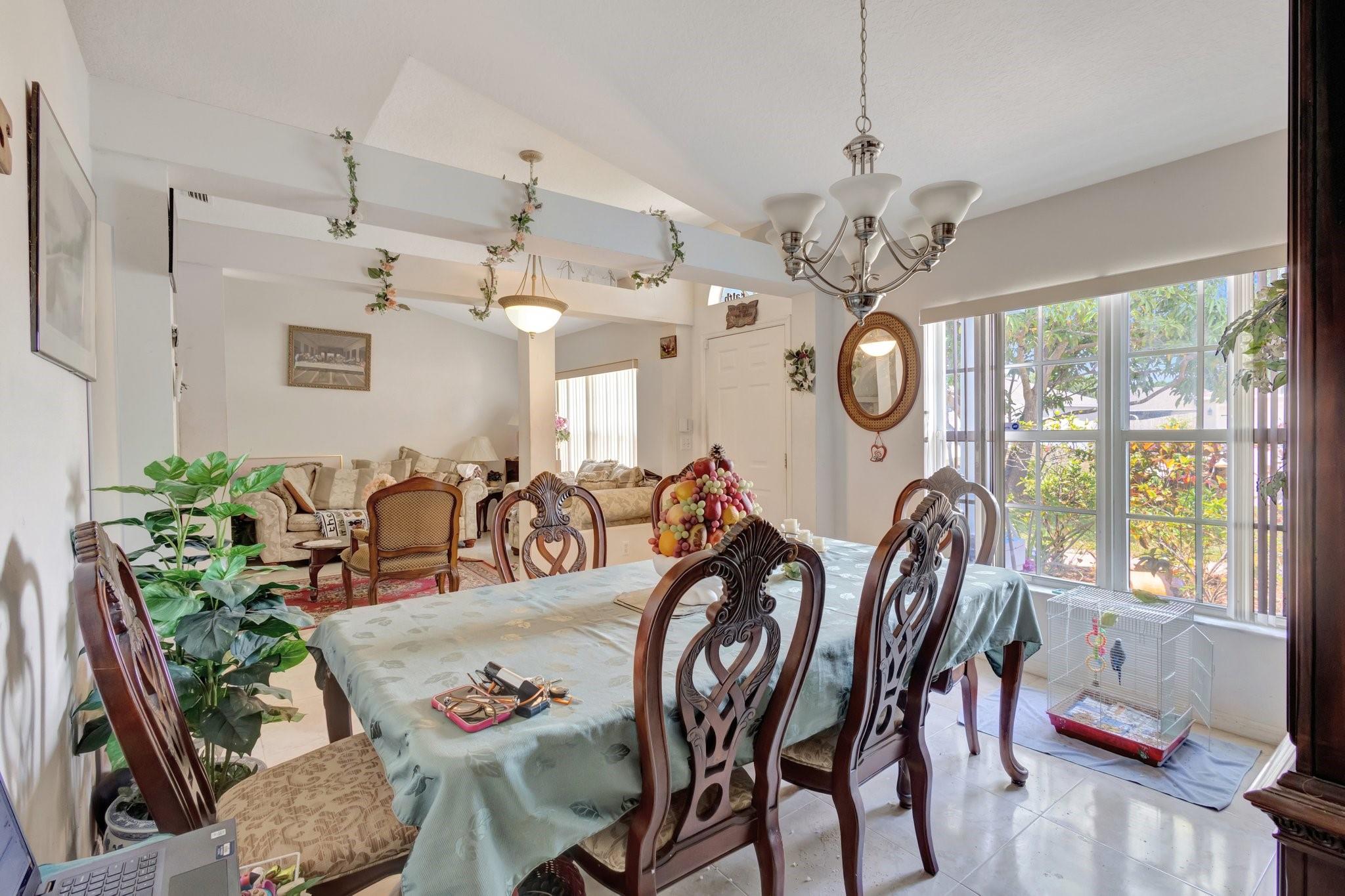 1458 SW San Esteban Ave