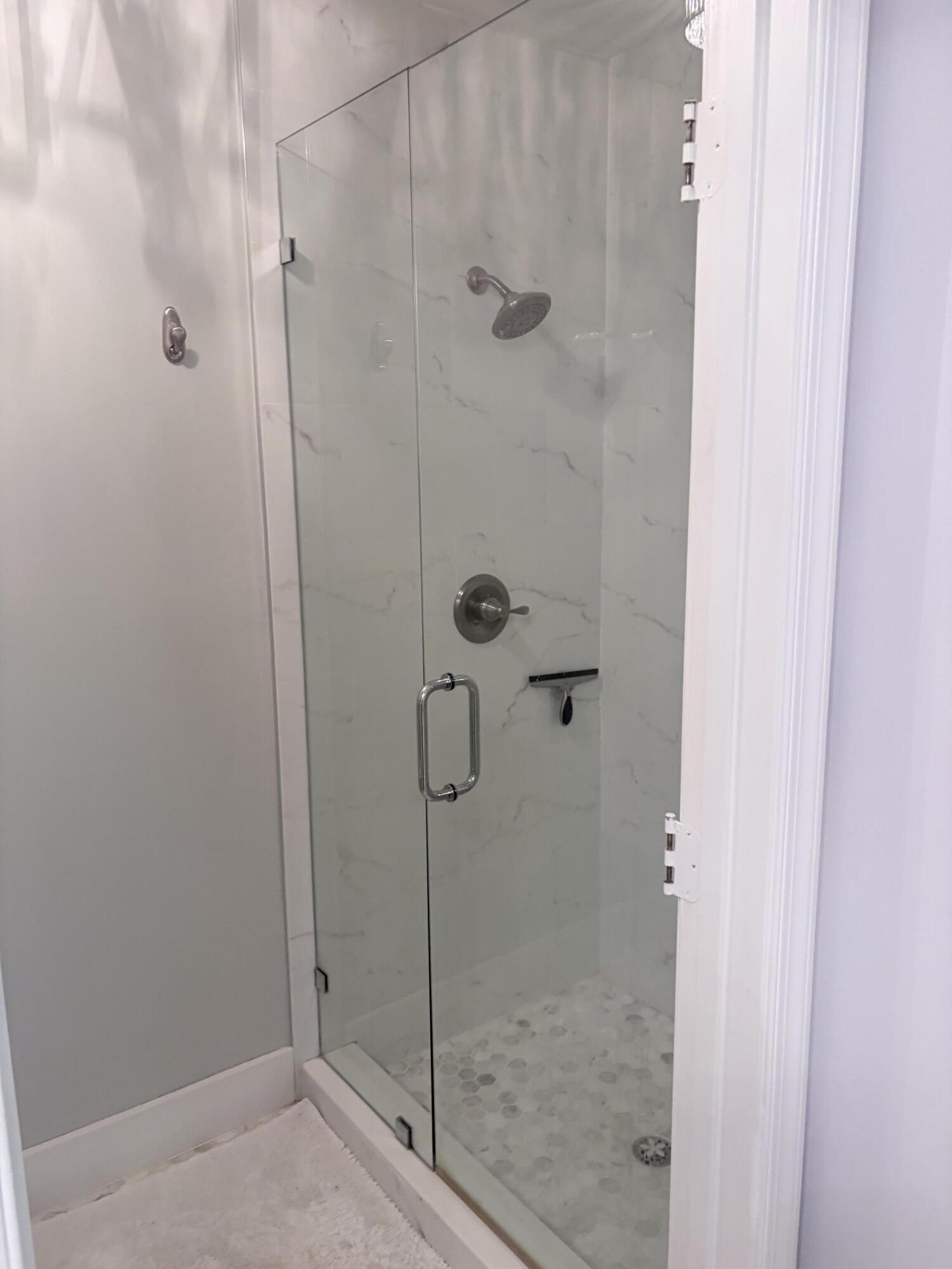 WINDWOOD UNIT I - Residential Lease