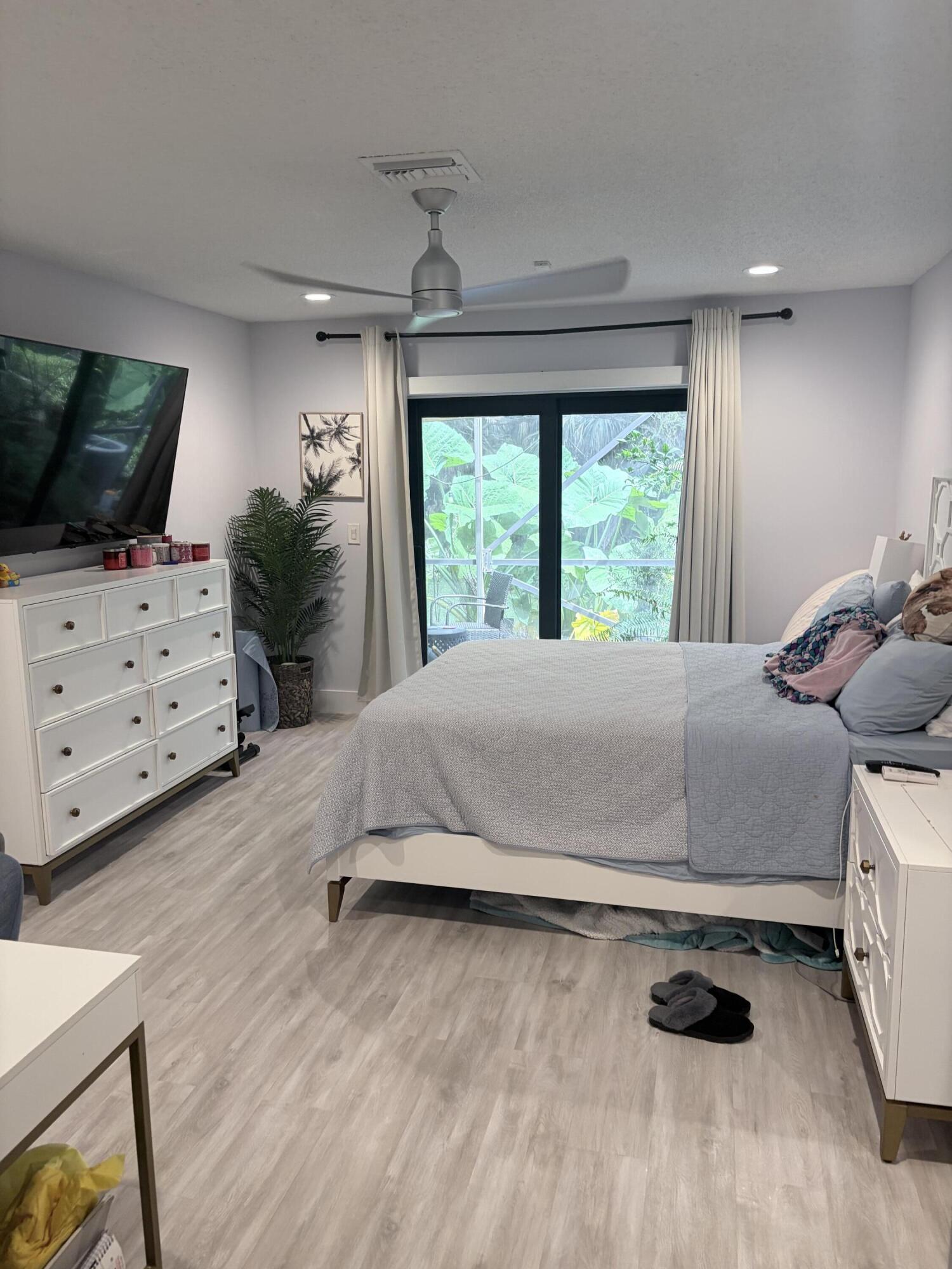 WINDWOOD UNIT I - Residential Lease
