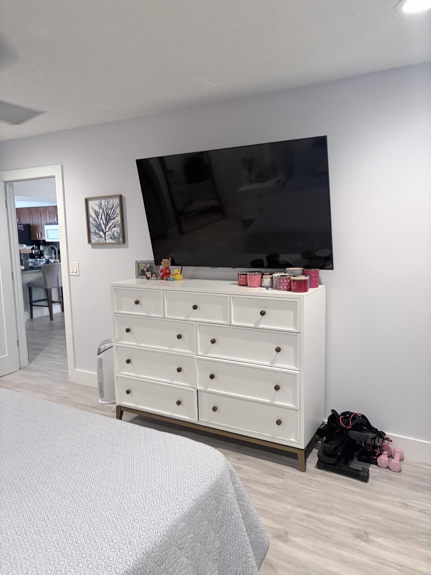 WINDWOOD UNIT I - Residential Lease