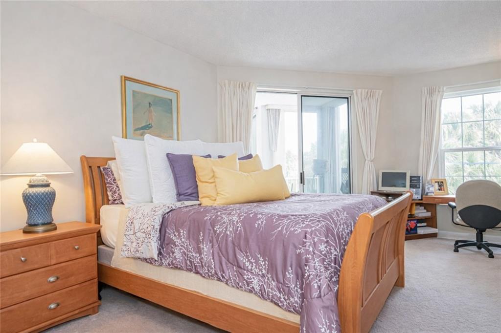 VICTORIA CONDO - Residential