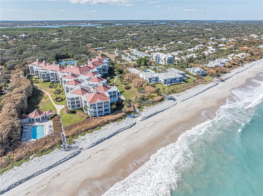 VICTORIA CONDO - Residential