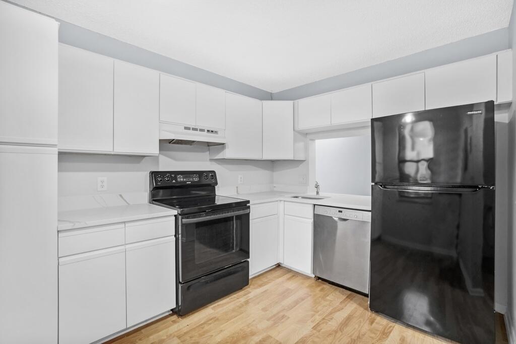 POND APPLE PLACE IV-A CONDO - Residential