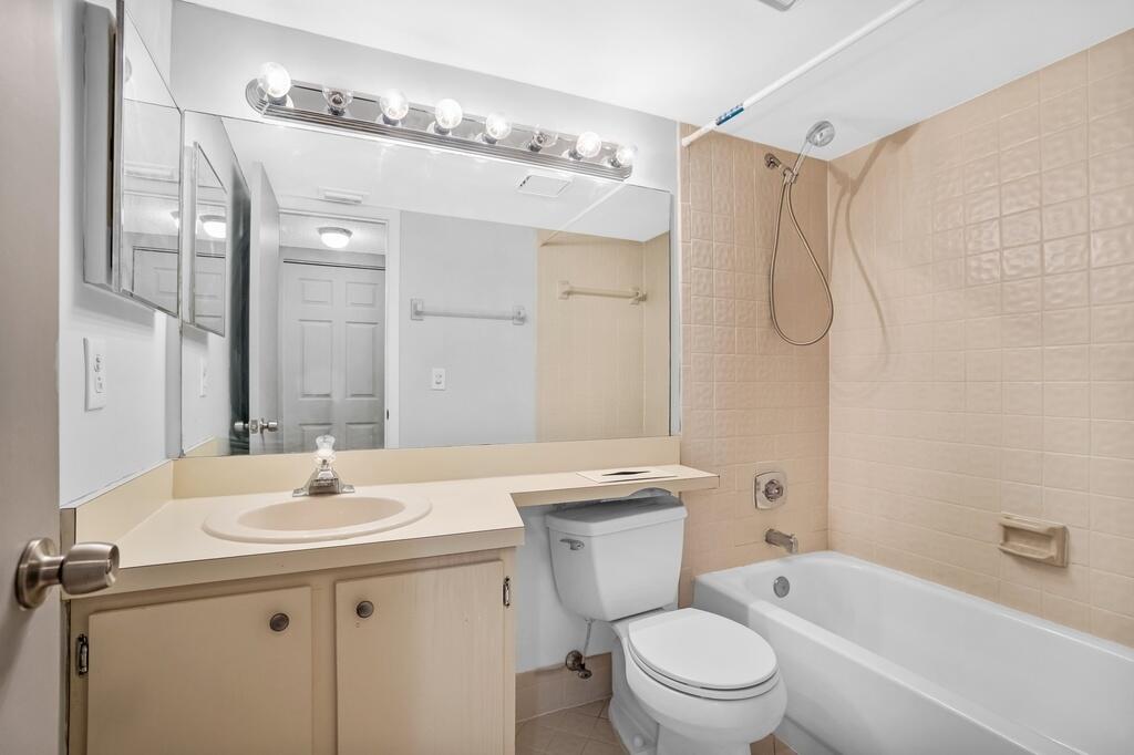 POND APPLE PLACE IV-A CONDO - Residential