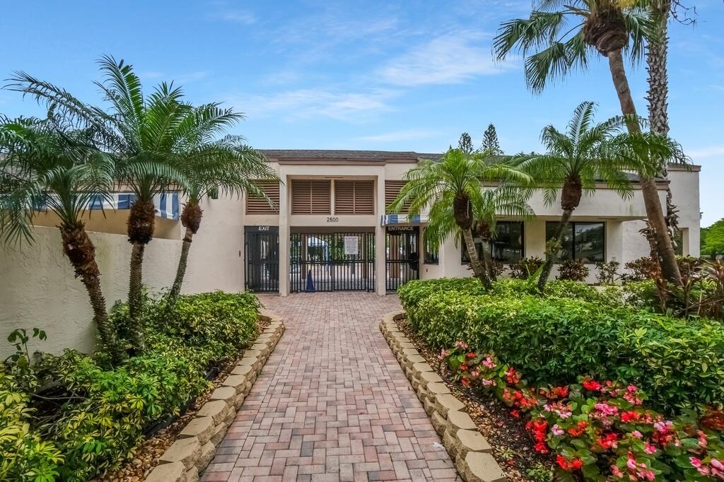 POND APPLE PLACE IV-A CONDO - Residential