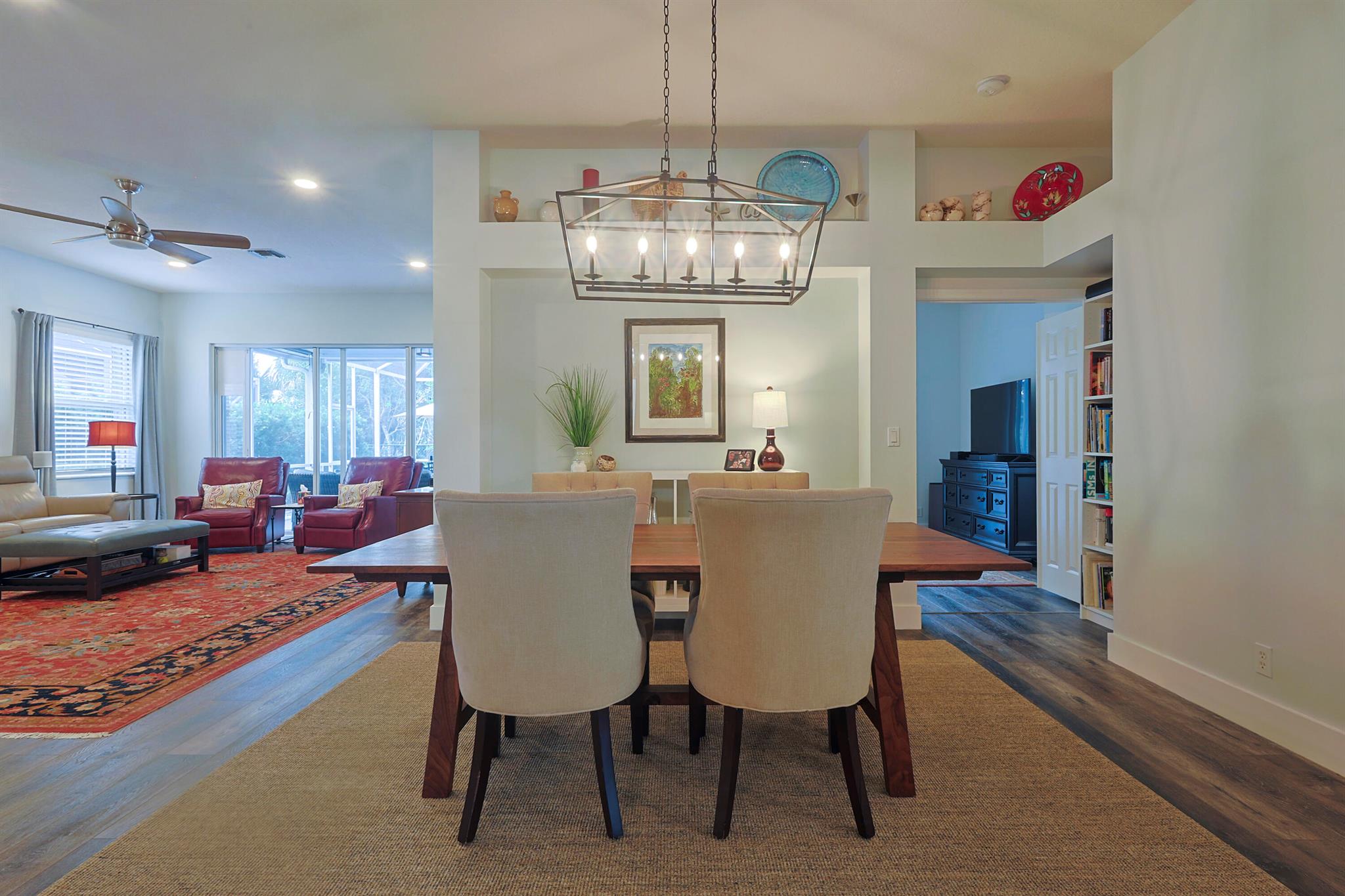 7205 SE Seagate Lane