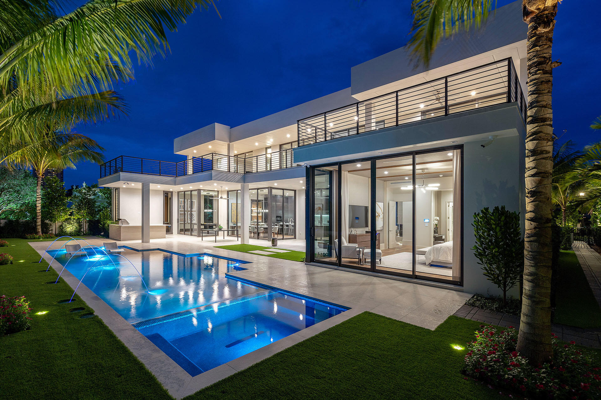 ROYAL PALM YACHT & COUNTRY CLUB - Residential