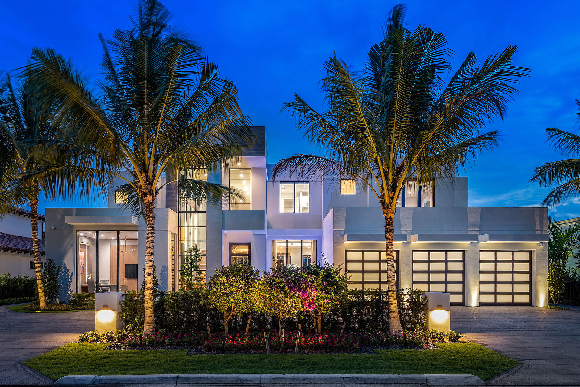 ROYAL PALM YACHT & COUNTRY CLUB - Residential