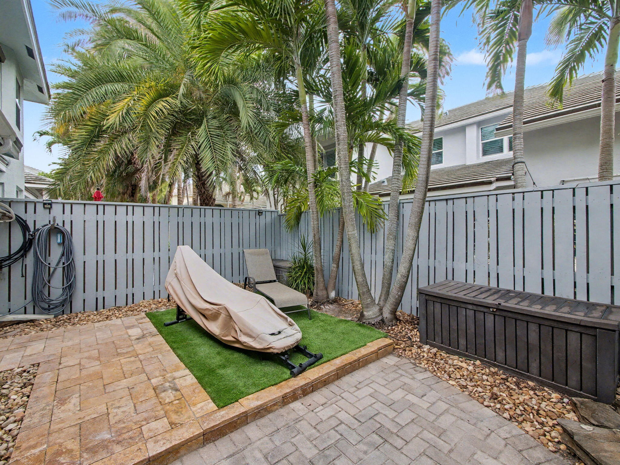 SEA COLONY - Residential