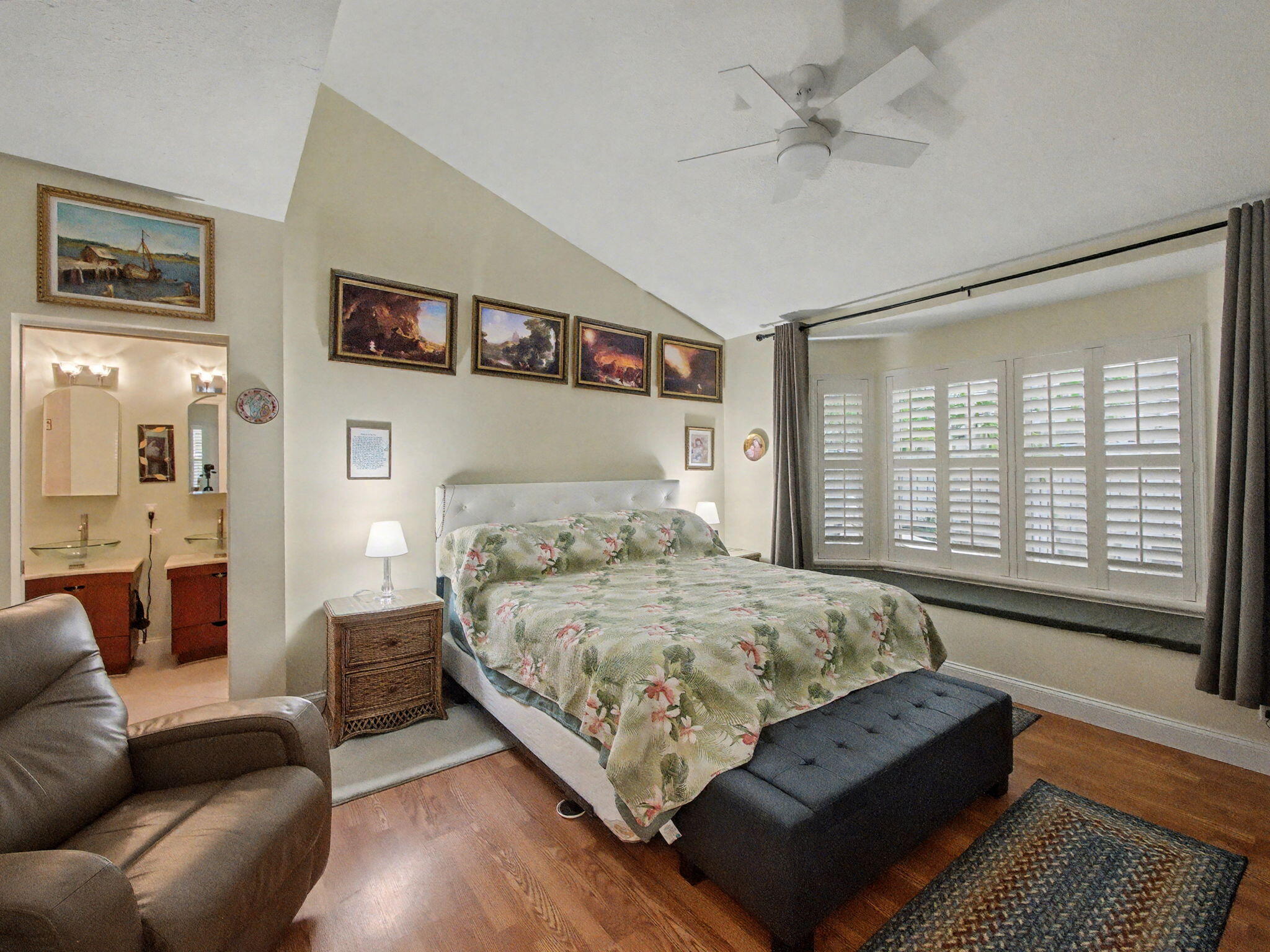 SEA COLONY - Residential