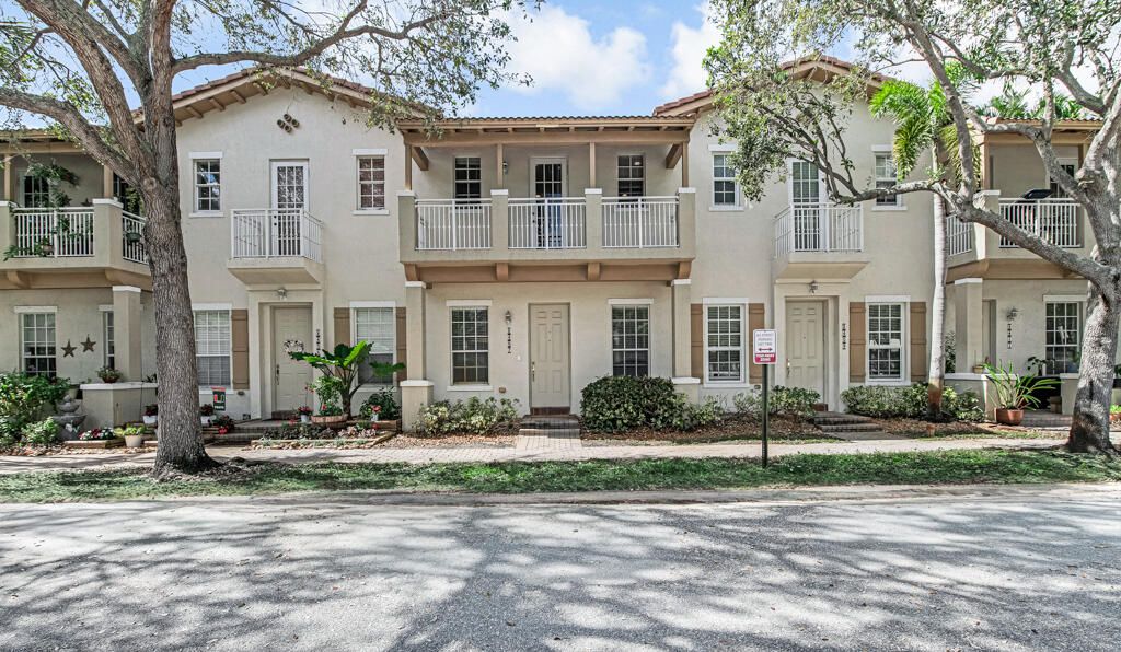 Photo of 2407 NW 5th Street, Boynton Beach, FL 33426 (MLS # R11161805)