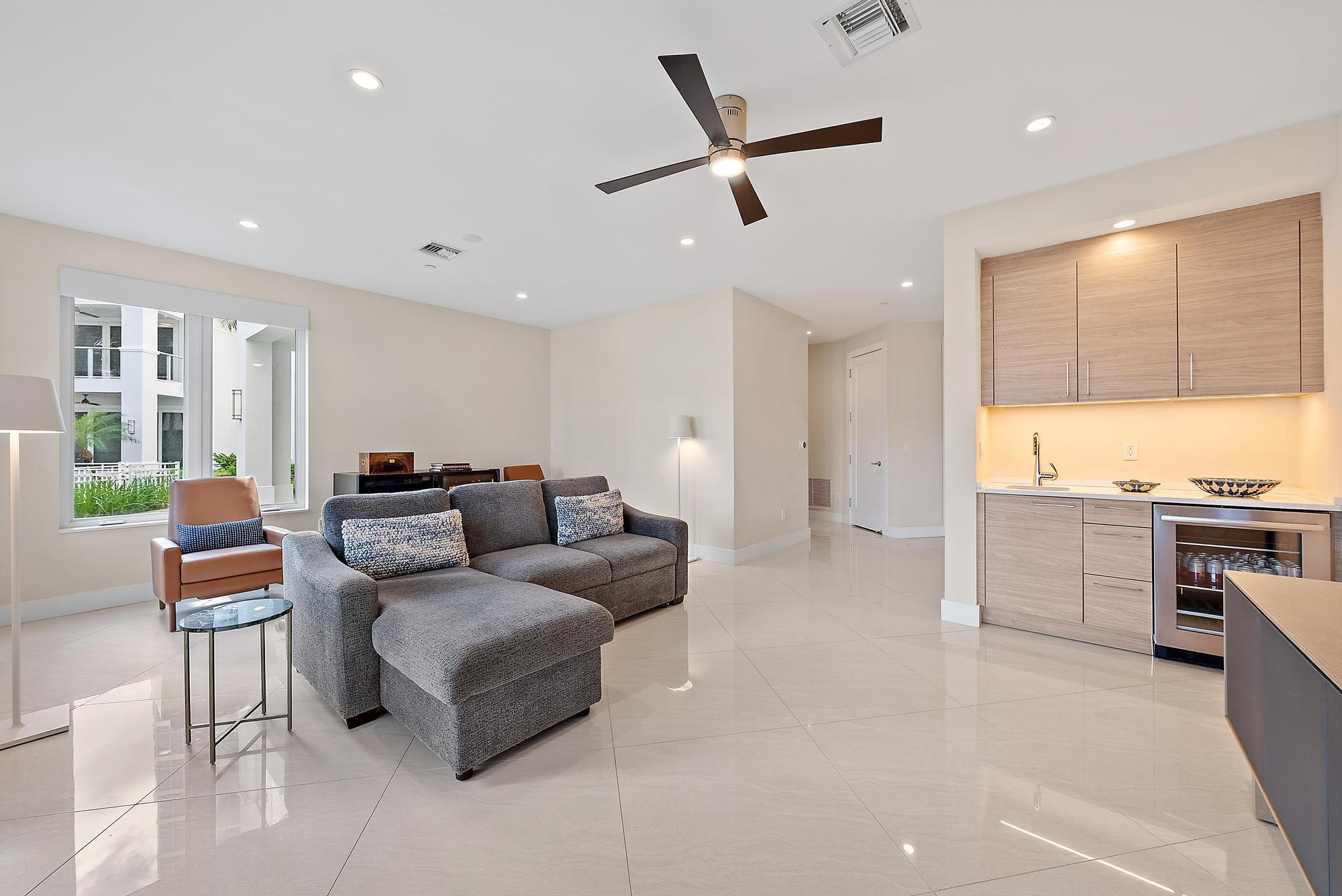 WATER CLUB NORTH PALM BEA - Residential