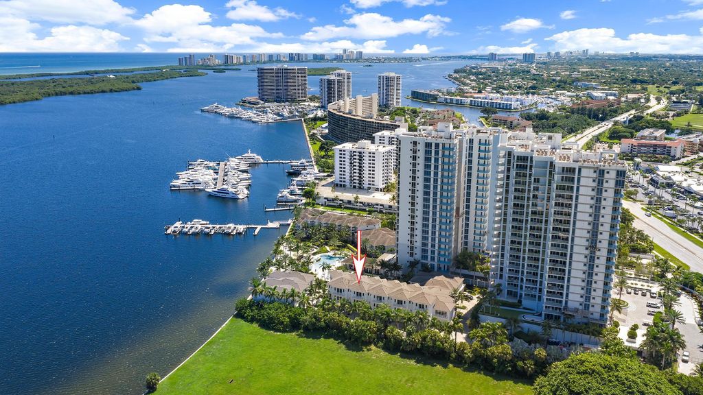 Photo of 108 Water Club Court N, North Palm Beach, FL 33408 (MLS # R11131554)