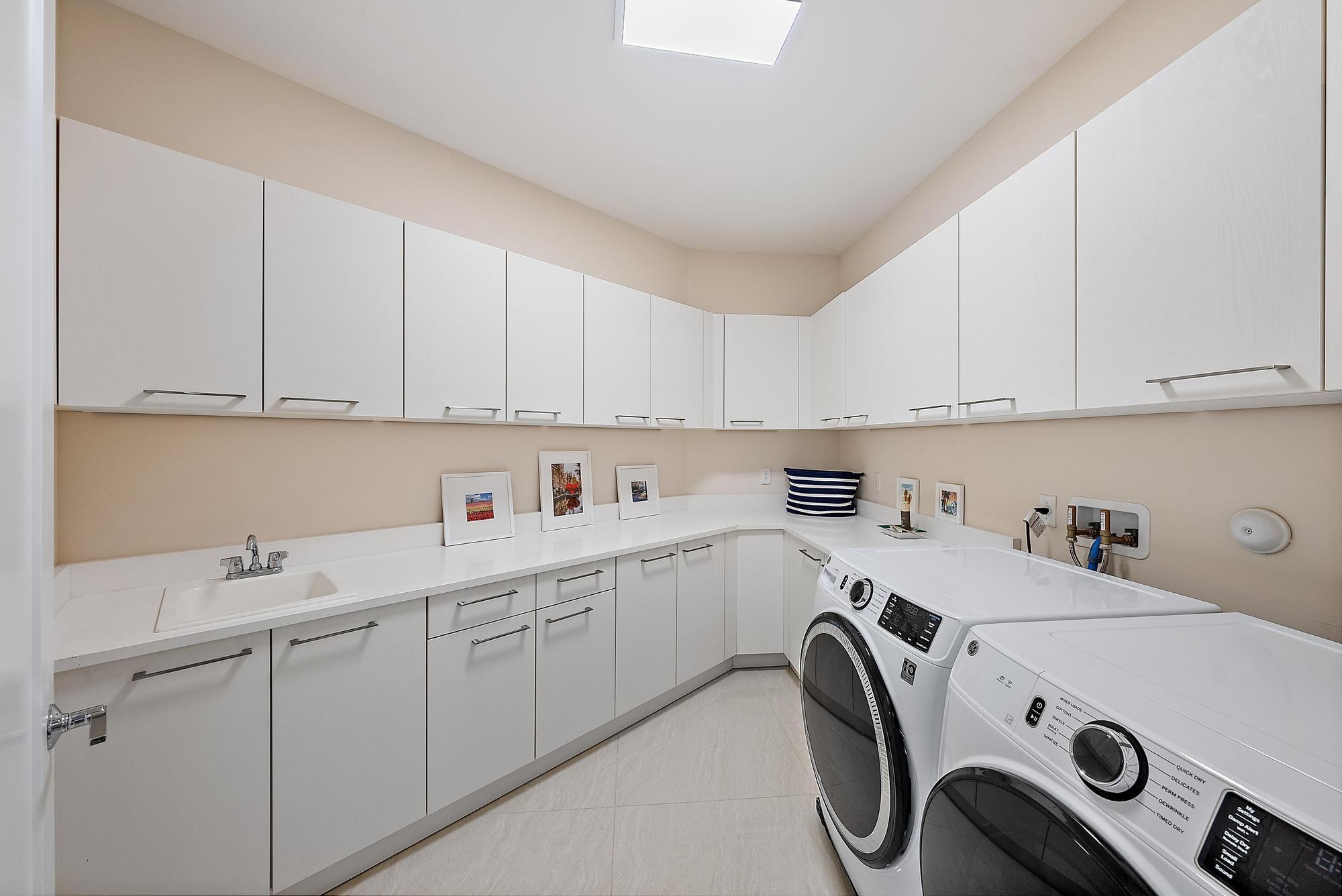 WATER CLUB NORTH PALM BEA - Residential