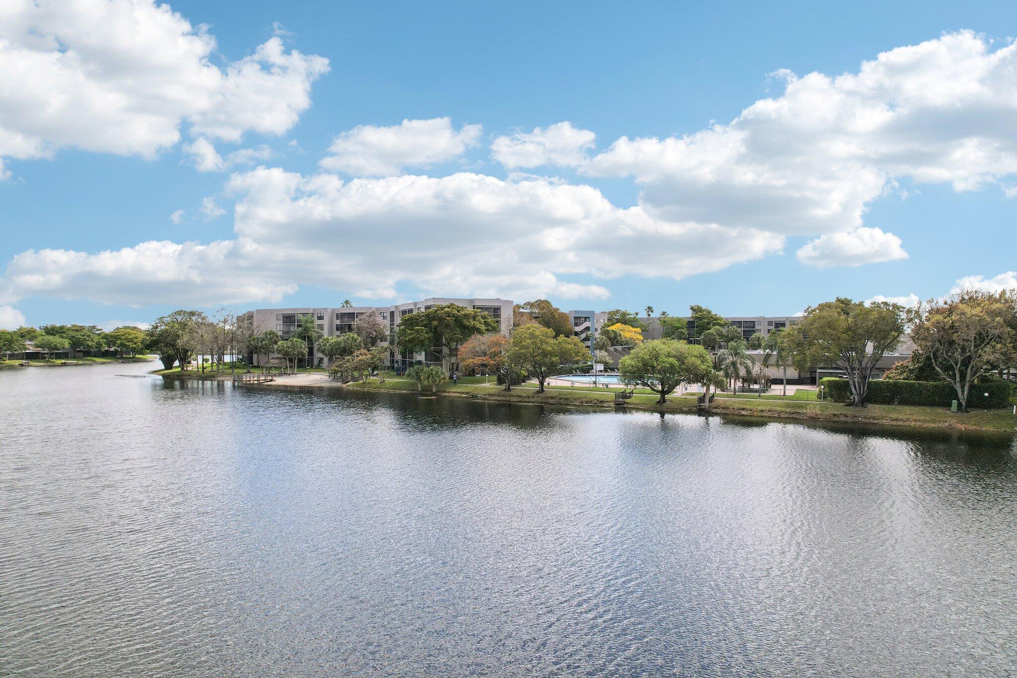 COLONY POINT 4 CONDO - Residential