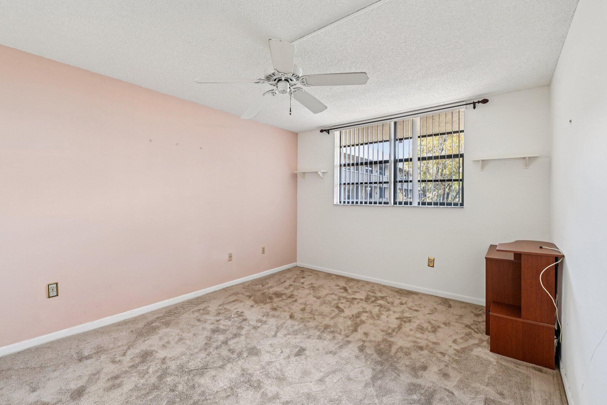 COLONY POINT 4 CONDO - Residential