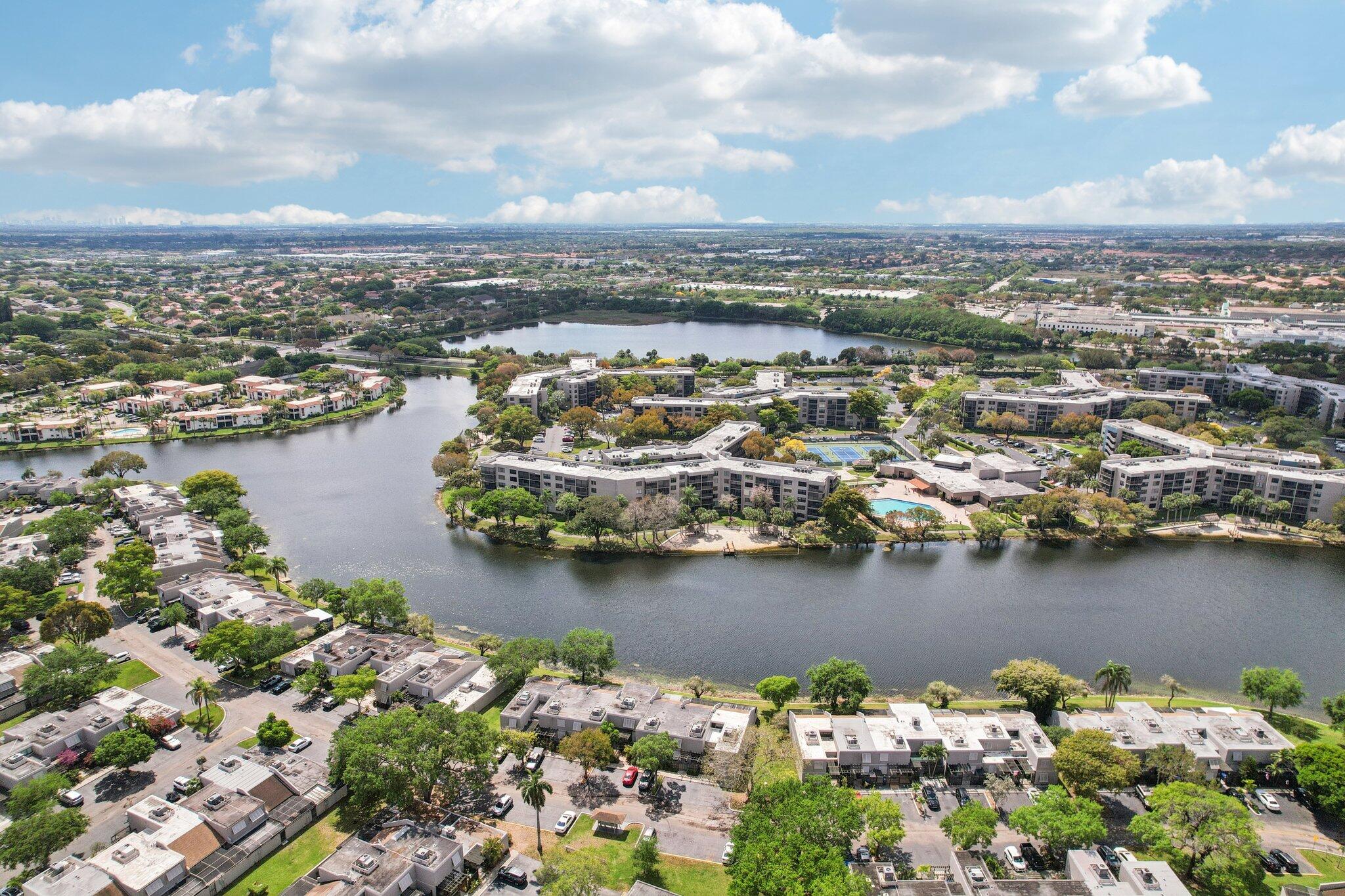 COLONY POINT 4 CONDO - Residential