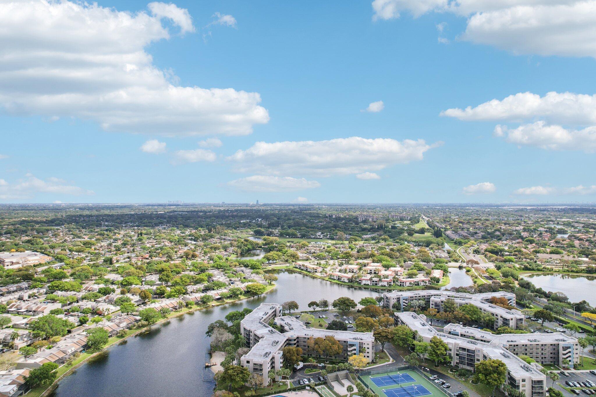 COLONY POINT 4 CONDO - Residential