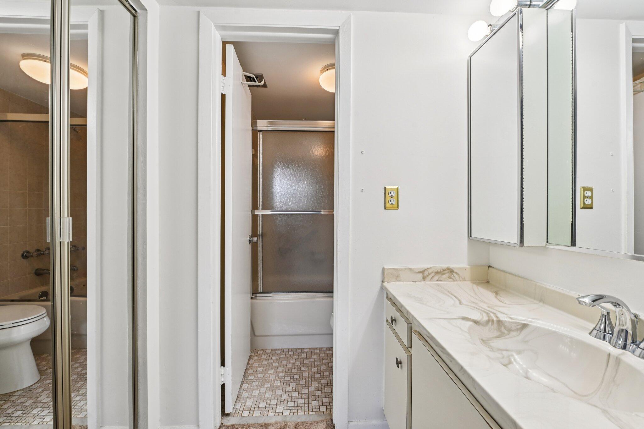 COLONY POINT 4 CONDO - Residential