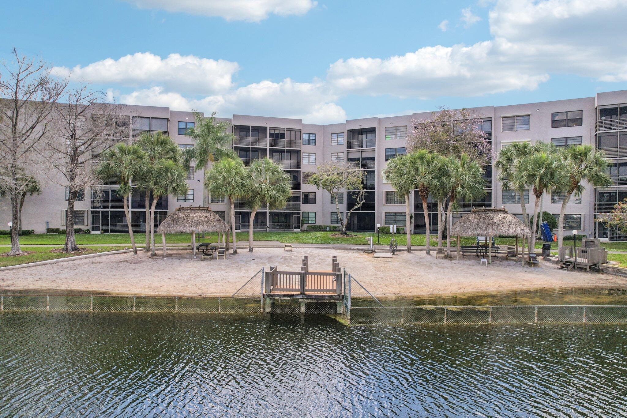 COLONY POINT 4 CONDO - Residential