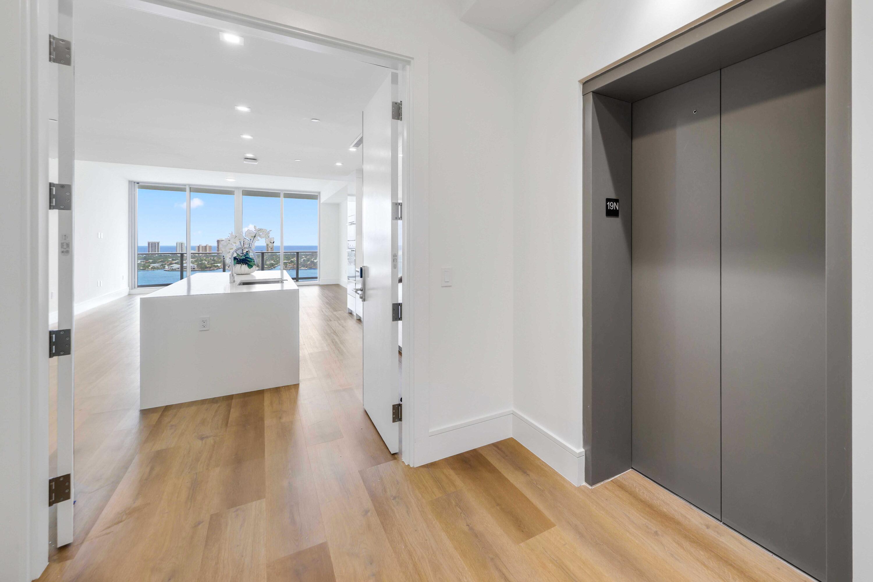 Nautilus 220 Condominium - Residential