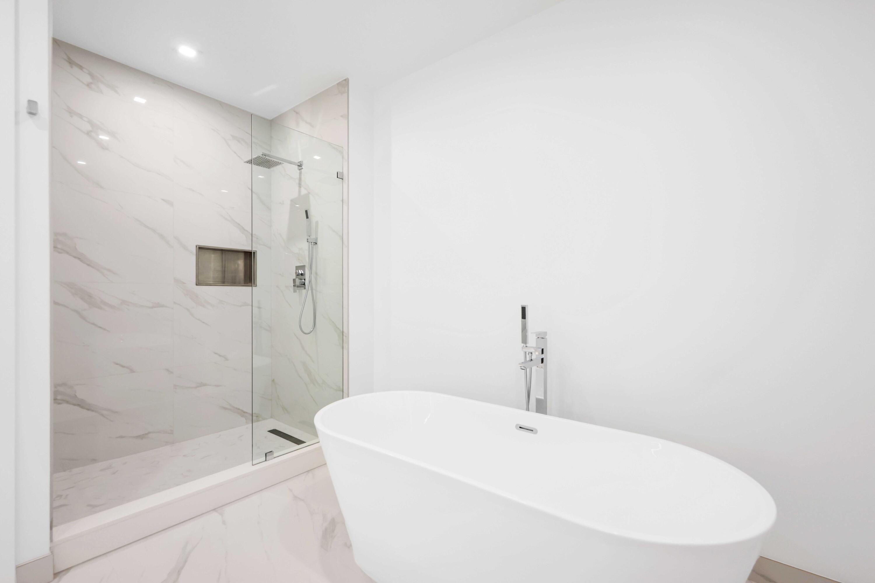 Nautilus 220 Condominium - Residential