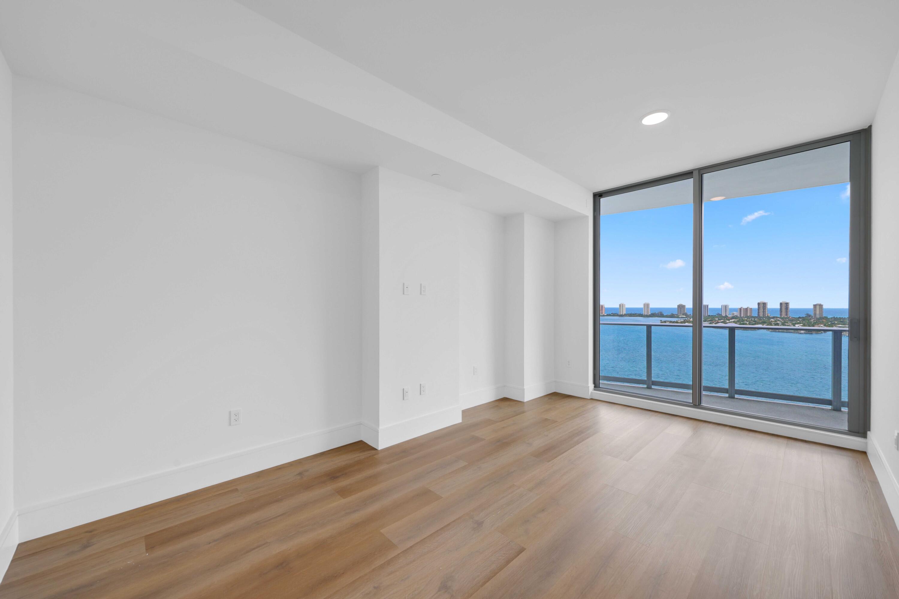 Nautilus 220 Condominium - Residential