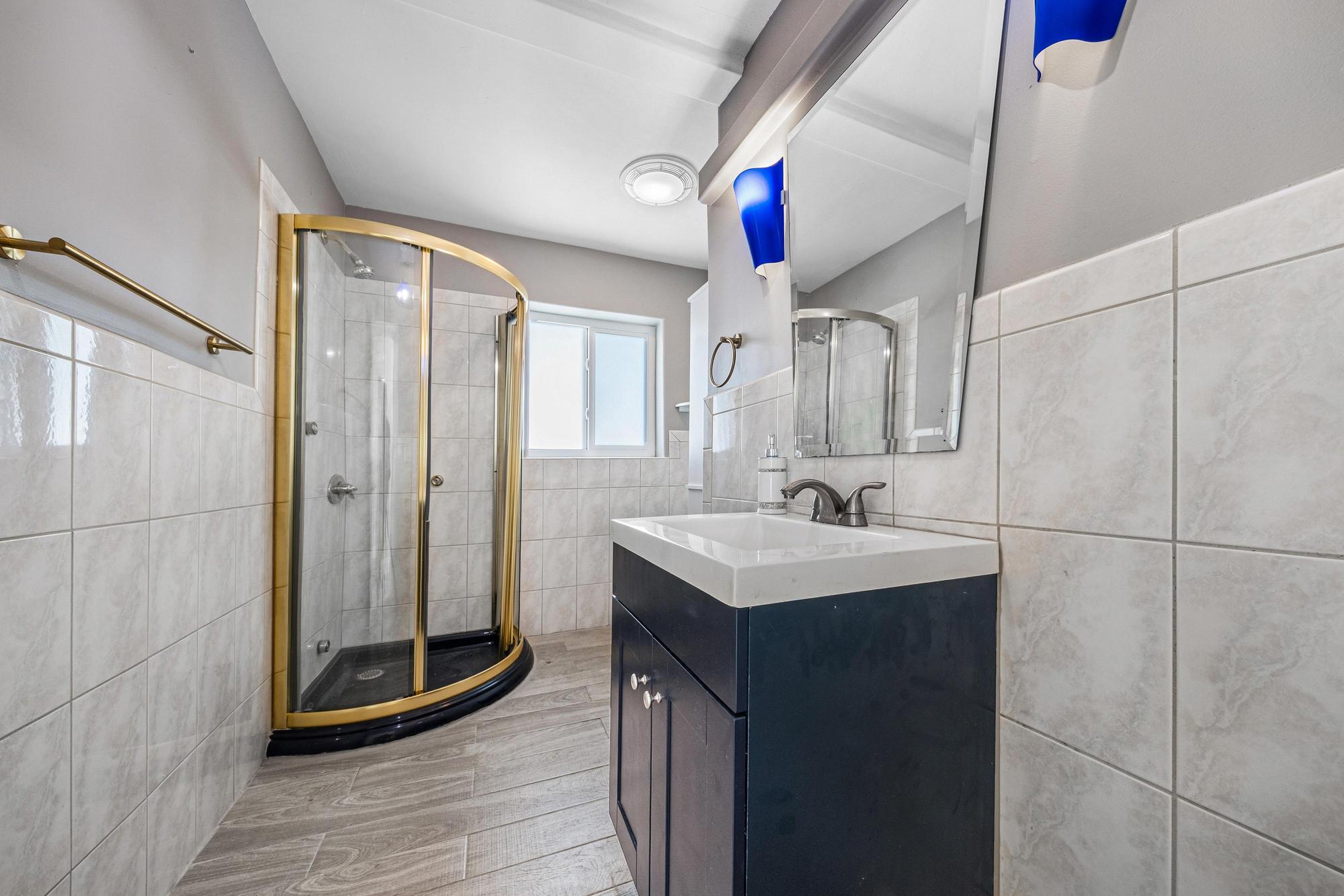 CALIBAN - Residential Lease