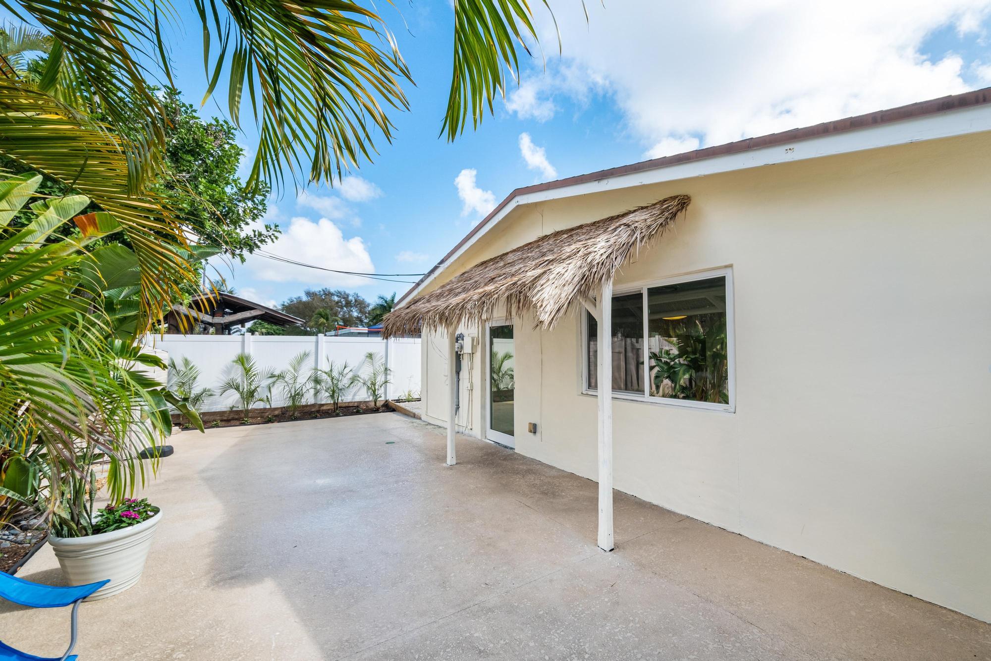 CALIBAN - Residential Lease