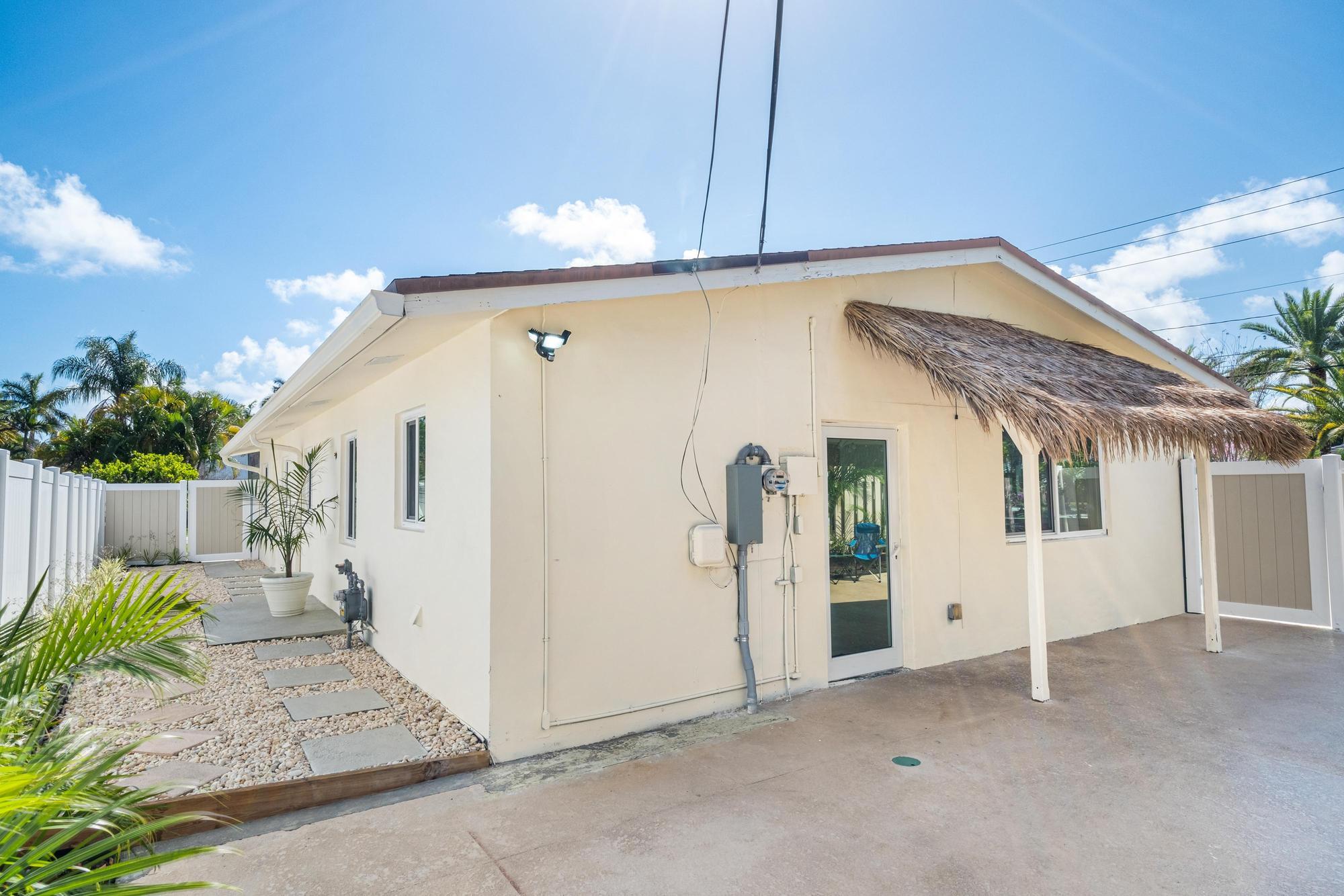 CALIBAN - Residential Lease