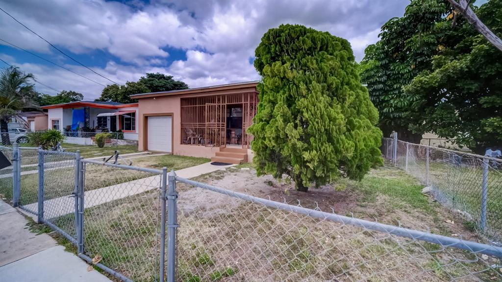 ORCHARD VILLA - Residential