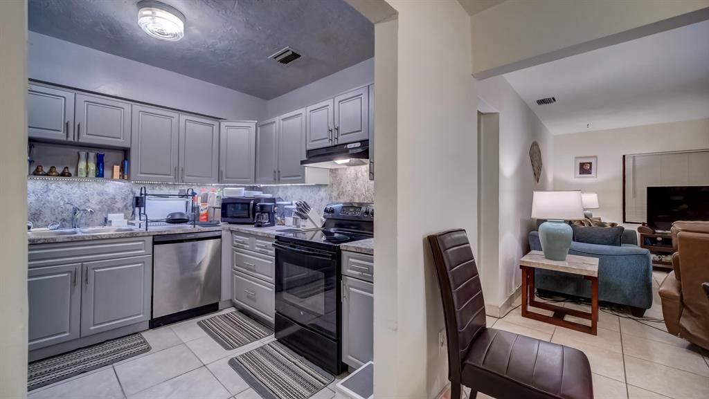 ORCHARD VILLA - Residential