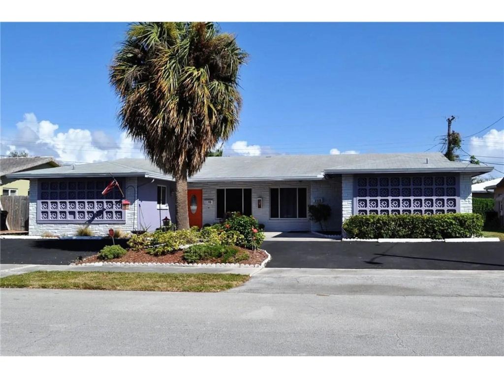 Photo of 2115 NE 56th Ct #2115, Fort Lauderdale, FL 33308 (MLS # F10392756)