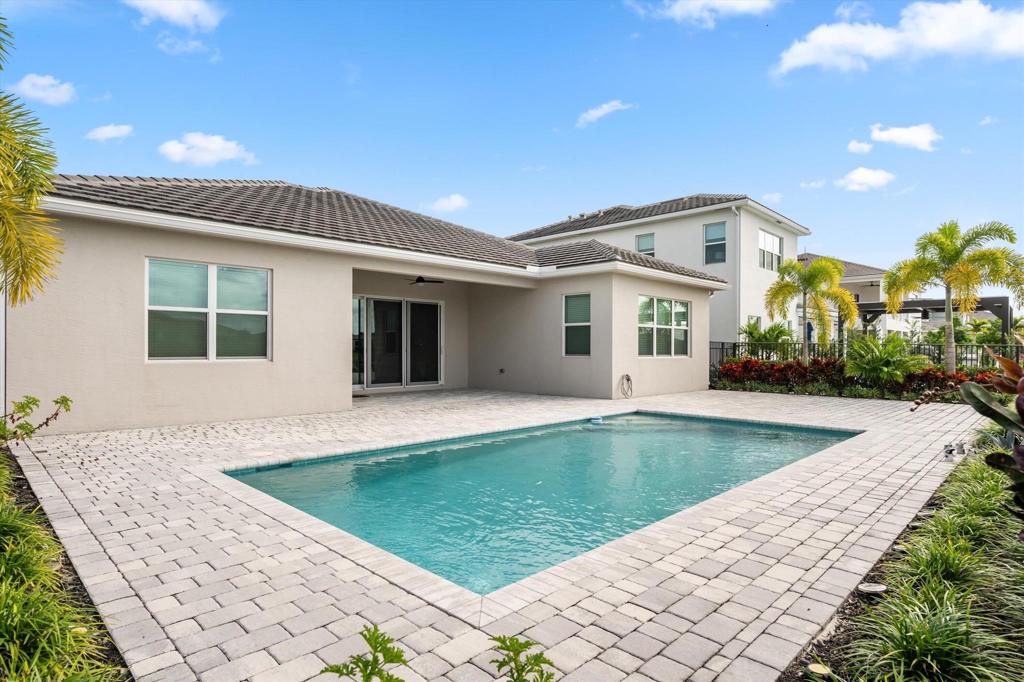 ORCHARDS OF WESTLAKE PHAS - Residential