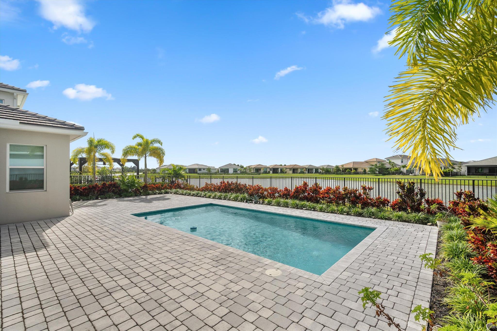 ORCHARDS OF WESTLAKE PHAS - Residential