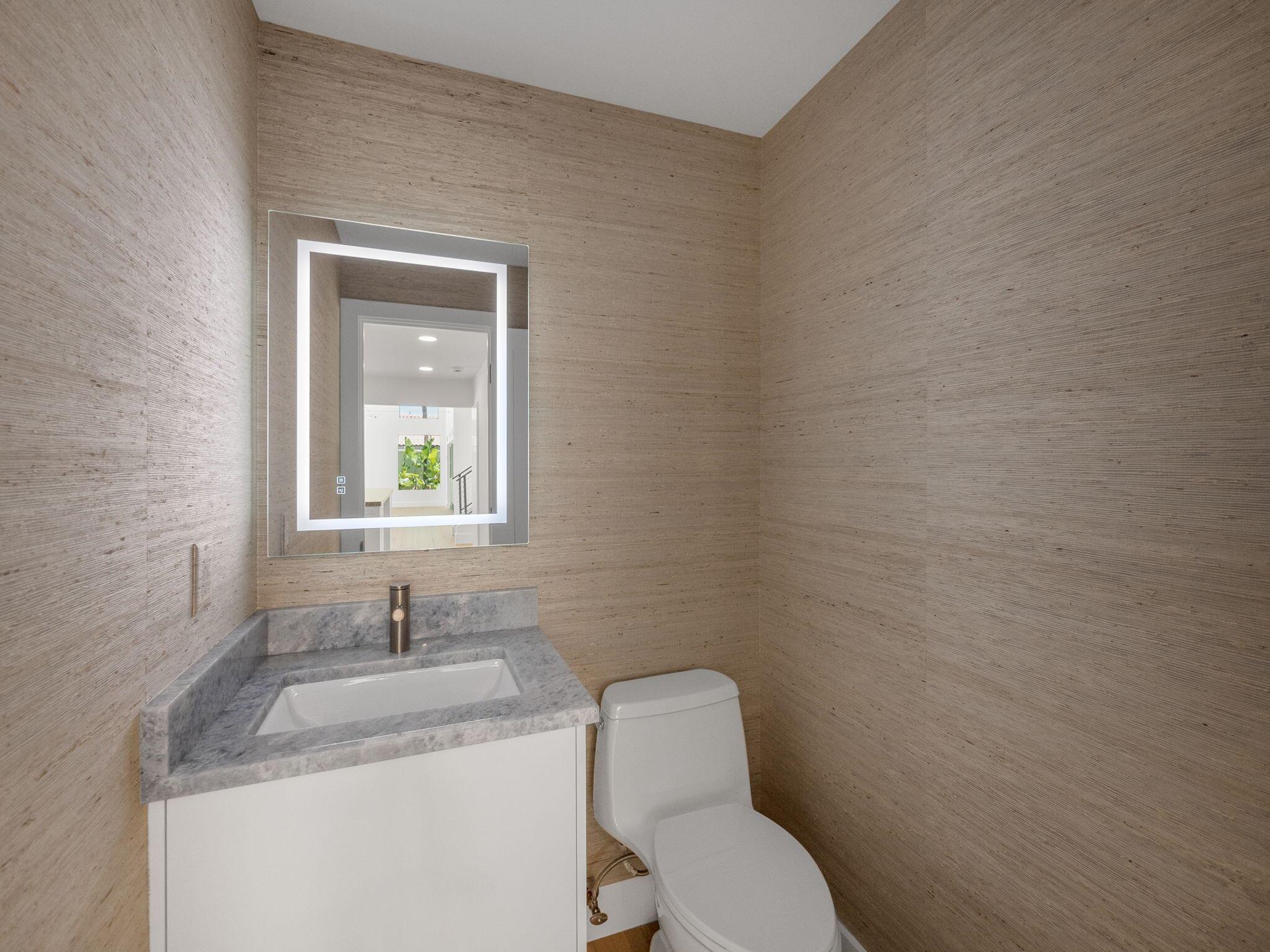 OCEAN WALK PLACE PH II - Residential